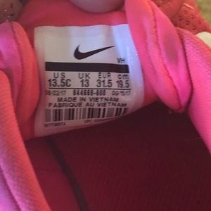 Nike Shoes - Nike Tanjun Girls Nike Shoes - Nike Tanjun Girls